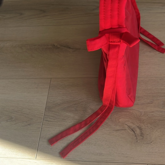 Baggu x Sandy Liang Mini Bow Bag in candy apple. - Picture 4 of 6